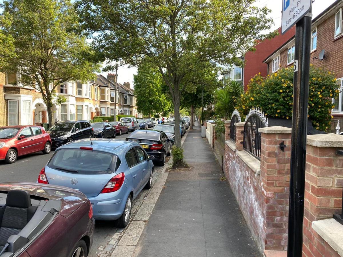 Grand Heights Bed & Breakfast Londra
